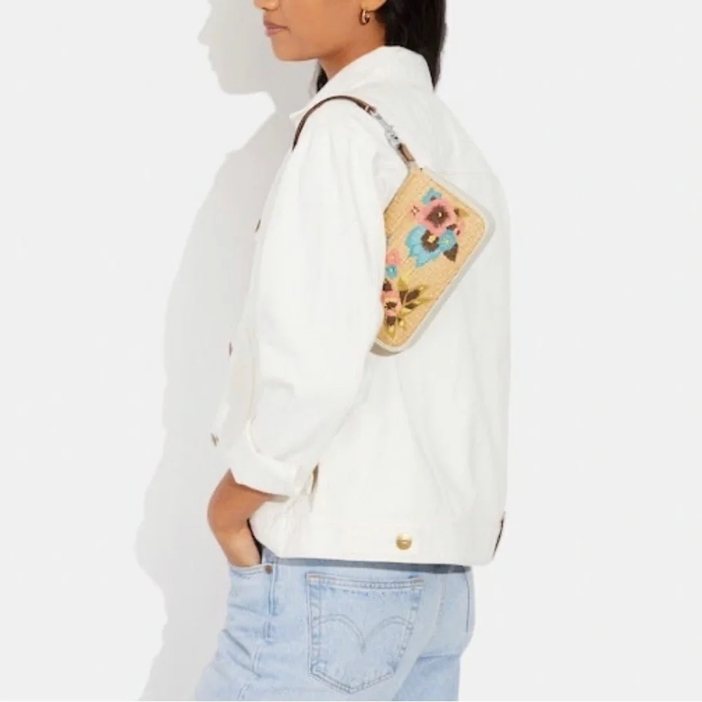 New Coach Nolita 19 with Floral Embroidery in Straw & Smooth Leather - Picture 3 of 10